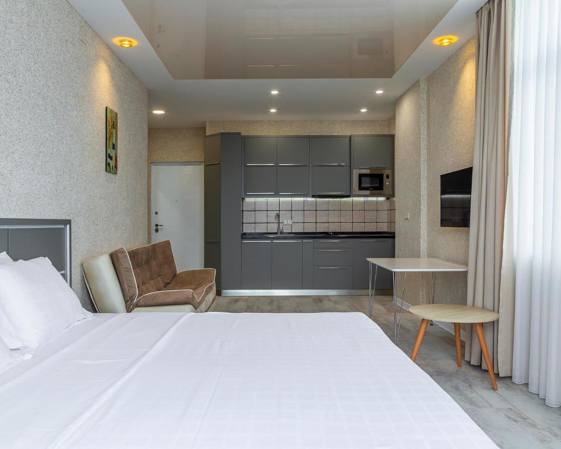 G-Point Apartment Batumi Exterior photo